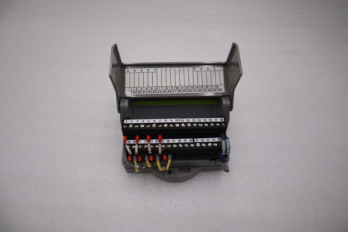 Used Giddings & Lewis M.1301.4145 R0 OUTPUT INPUT PLC MODULE STOCK 5143A