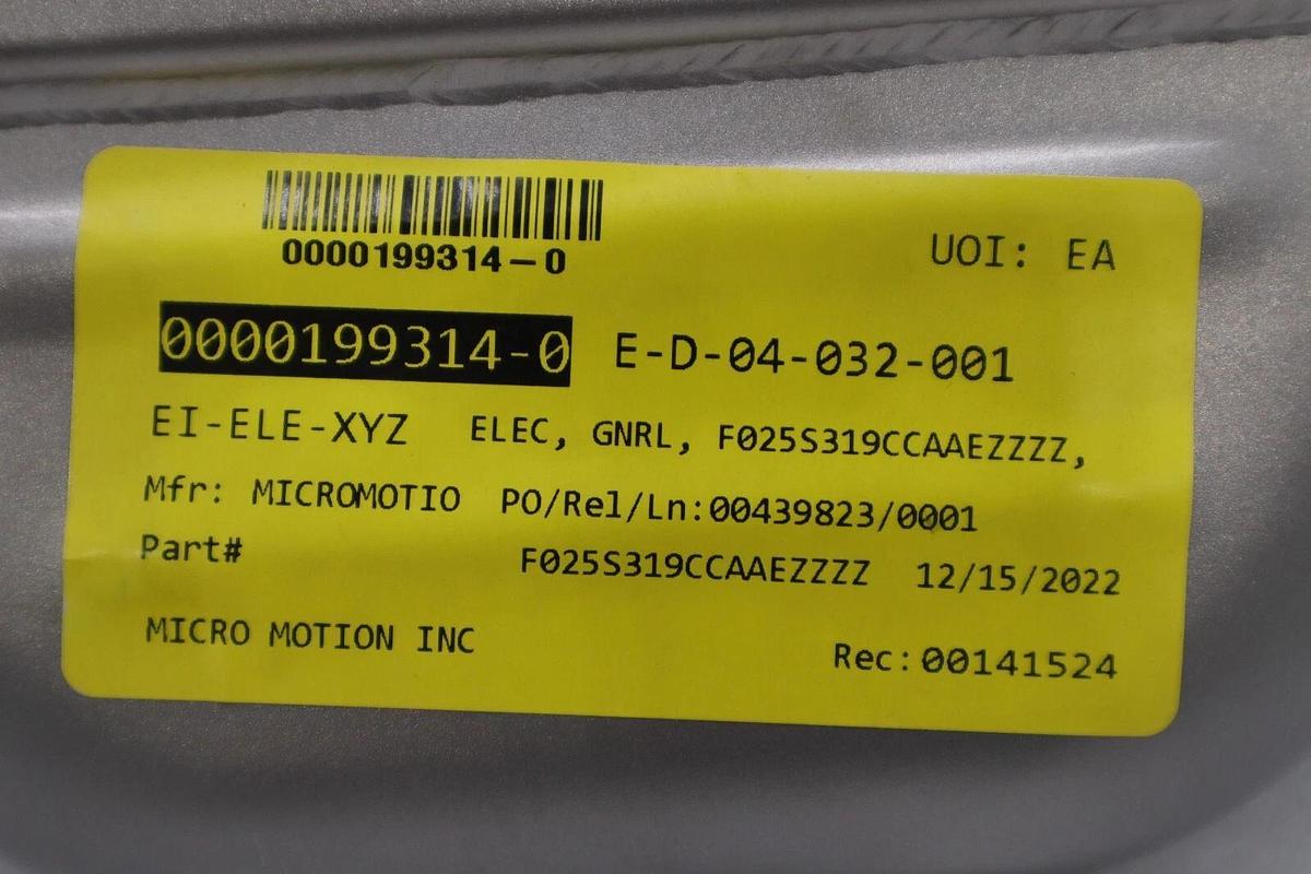 Used NEW Micro-Motion MMI-20022762 Mass Flow Sensor 21300164/ F025S319CCAAEZZZZ #G529