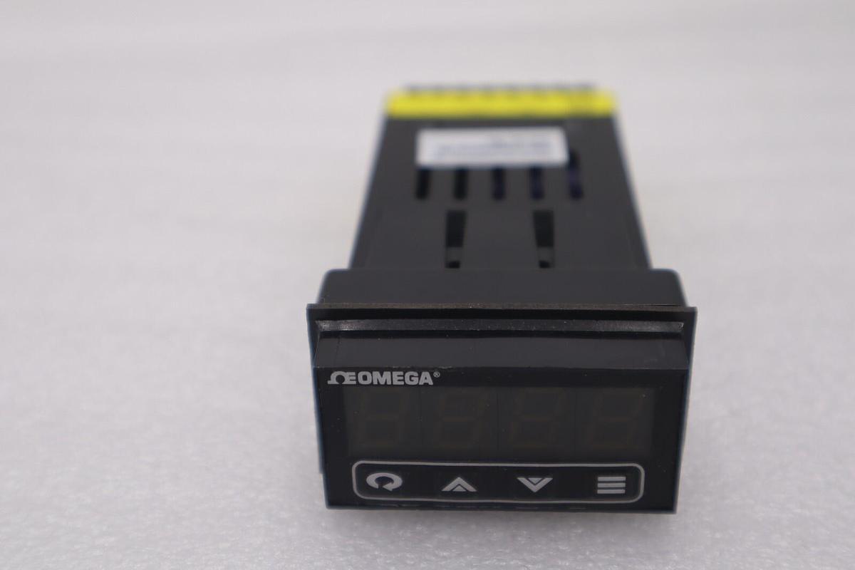 Used NEW OPEN BOX OMEGA PROCESS CONTROLLERS CN8592-R1-DC2 STOCK 4609