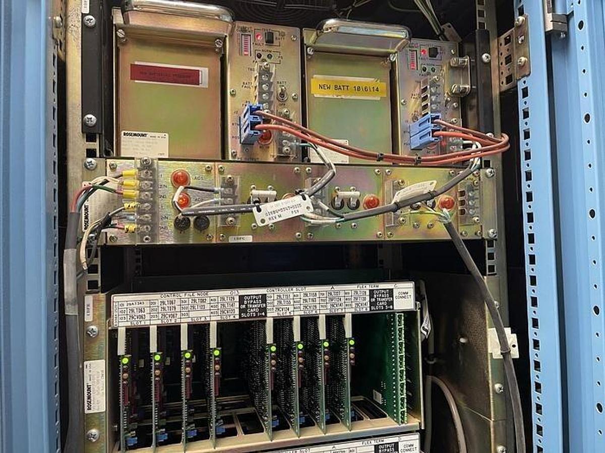 Used ROSEMOUNT SYSTEM 3 DCS SYSTEM MODEL 6000 STOCK 904003