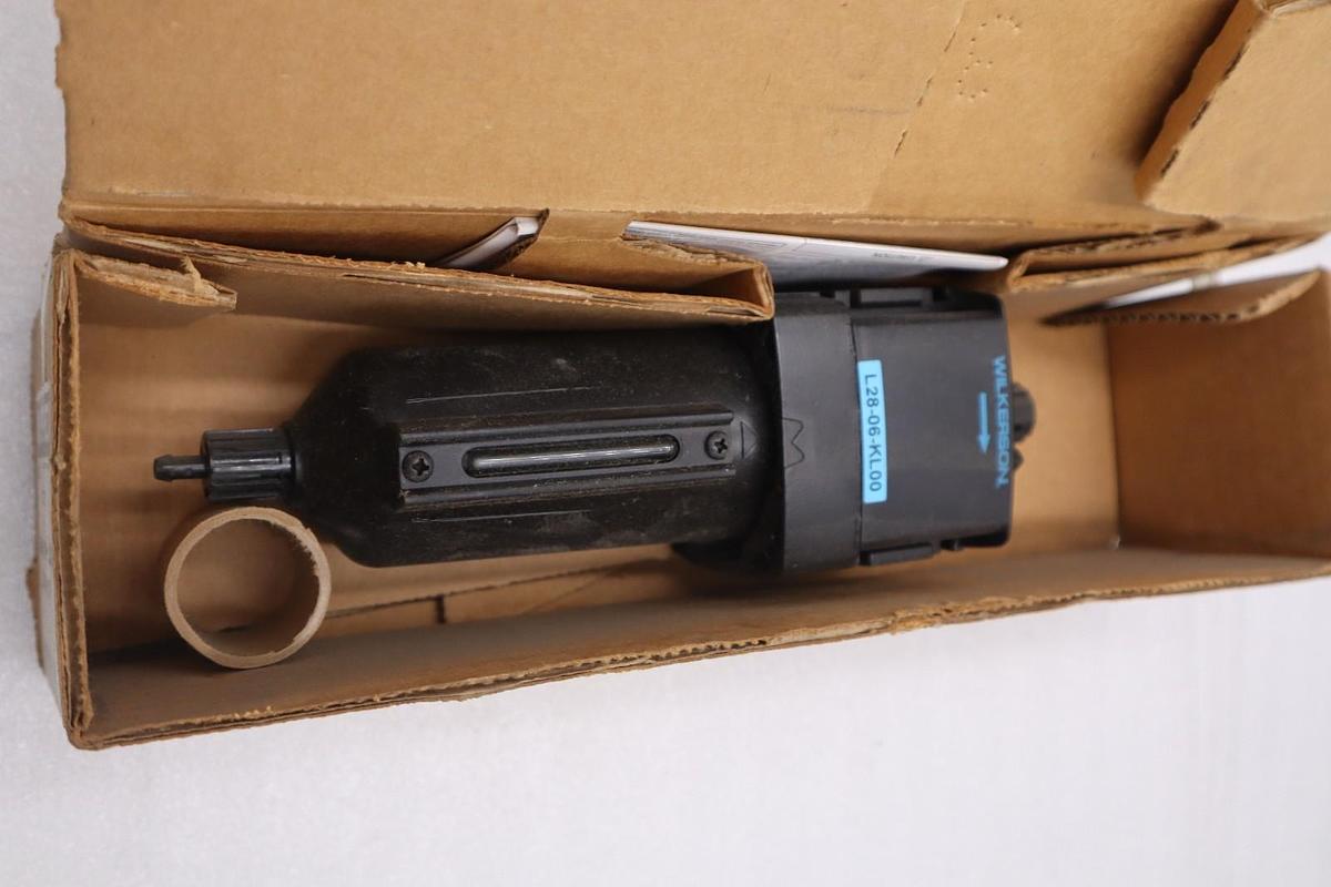 Used WILKERSON L28-06-KL00 LUBRICATOR 3/4" NEW UNIT STOCK GF-1256