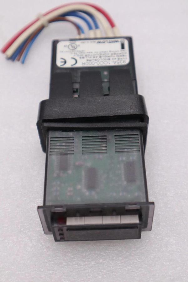 Used WATLOW 935A-1CC0-000R Temperature System Control Display Module STOCK H1513A