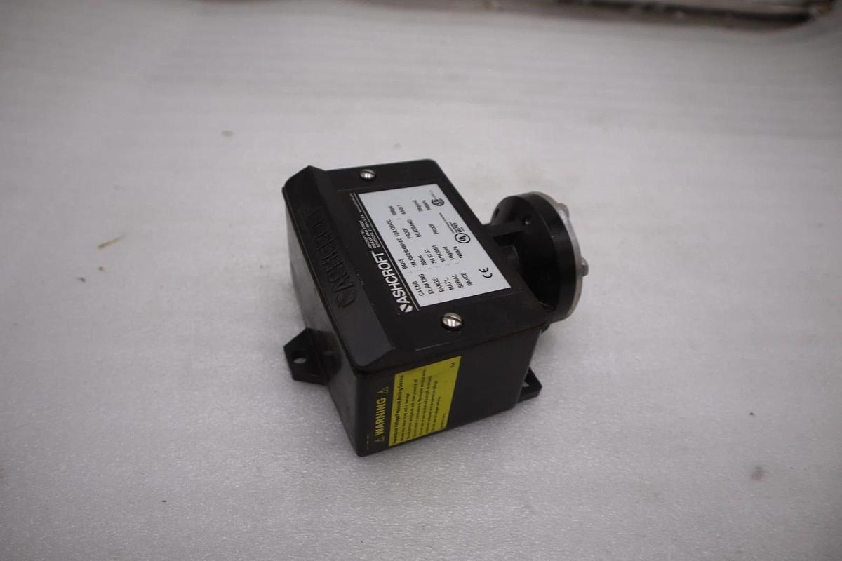 NEW OPEN BOX B424S ASHCROFT PRESSURE SWITCH STK 5539CC