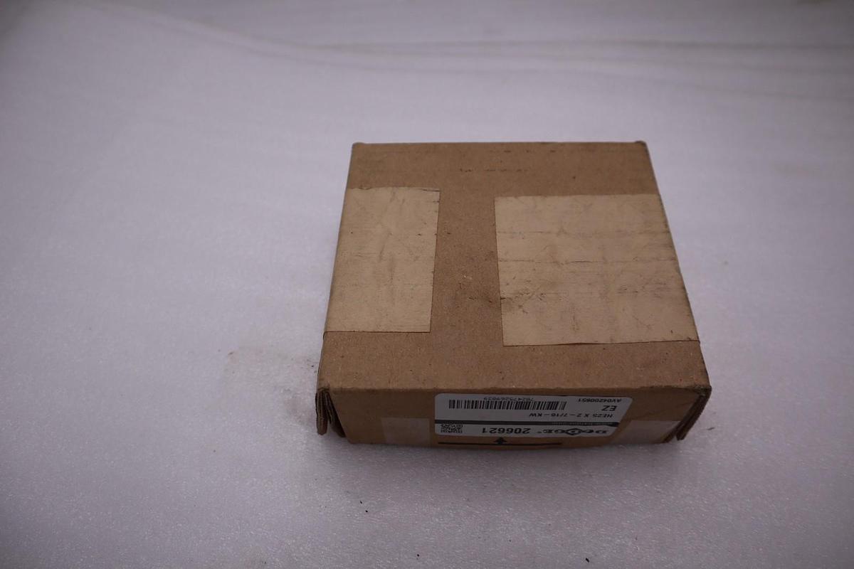 NEW IN BOX Dodge 206621 He Bushing HE25 X 2-7/16-KW STOCK H1347