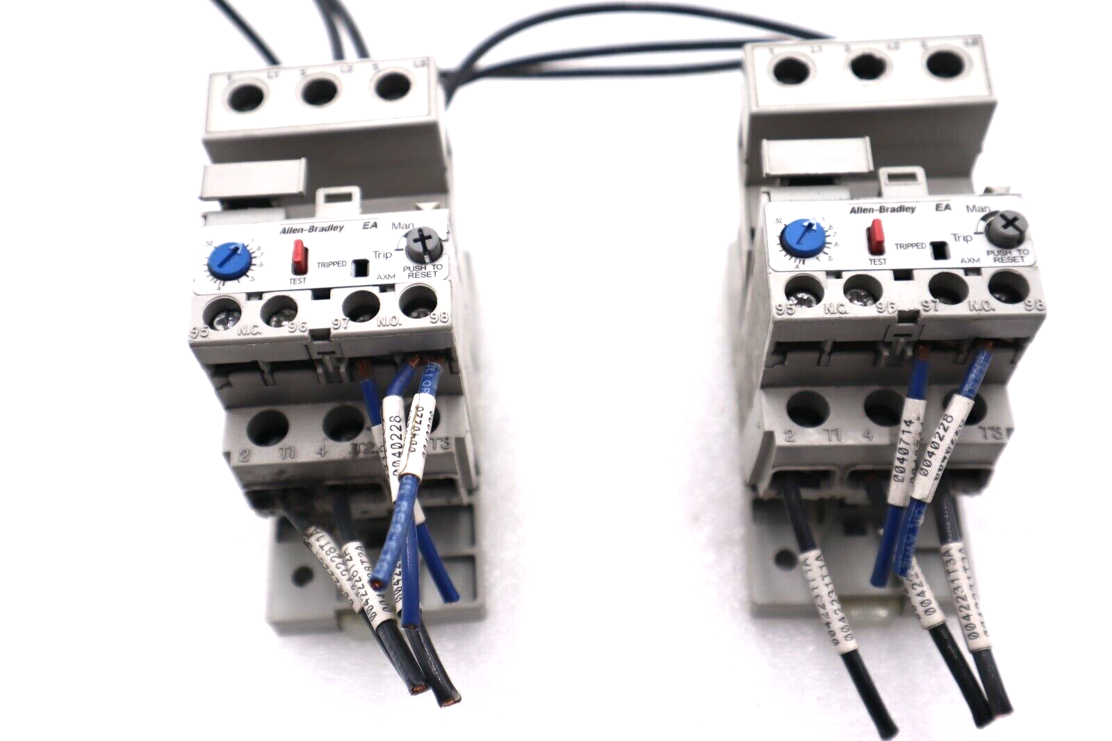 Used ALLEN BRADLEY 193-EA1CB 193-EPM1 DIN RAIL PANEL ADAPTER #L-631