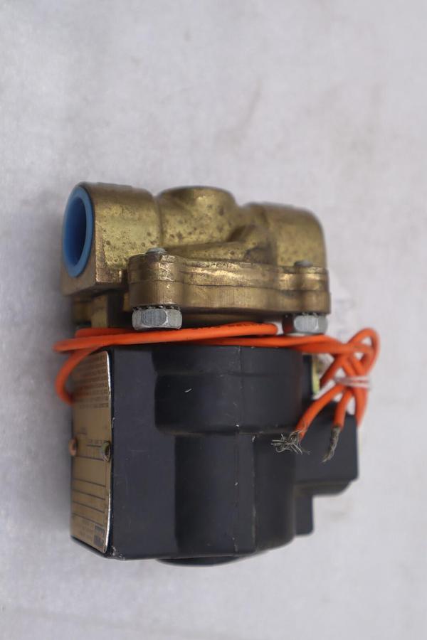 Used PARKER 08F20C2128AAFEC05 110/120V 0/4 0/6 PSI AIR WATER STOCK K-3573