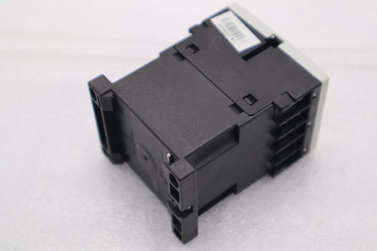 Refurbished LOT OF 4 - SIEMENS 3RT1016-1BB41 CONTACTOR STOCK 5434