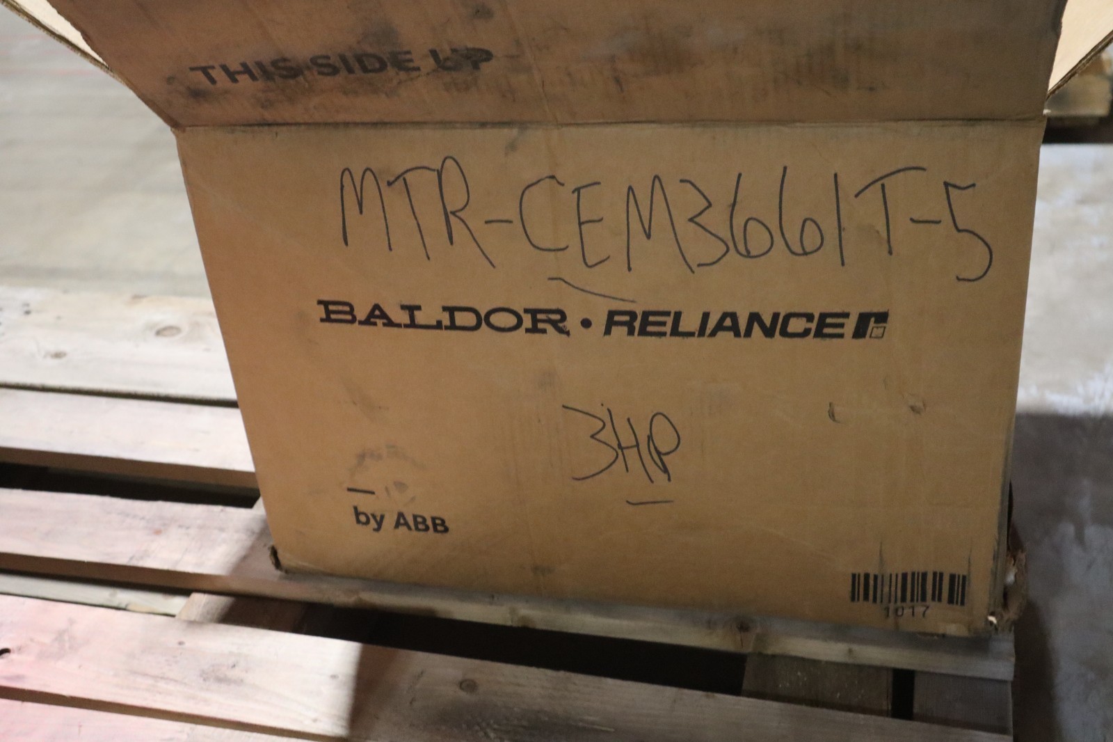 ABB CEM3661T-5 MOTOR THREE PHASE TOTALLY ENCLOSED C-FACE FOOT MOUNTED #SGF60