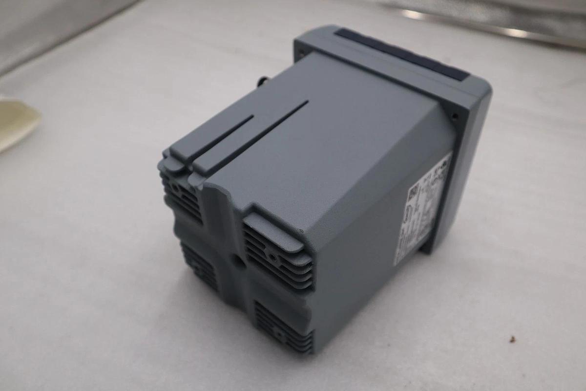 NEW OPEN BOX HACH SC4500 LXG525.99A11551 Universal Digital Controller STK GF110