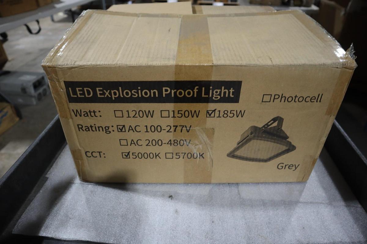 LLWINC CES-200W-120V-50K Flood Light Explosion Proof - NEW IN BOX - STOCK 1701CC