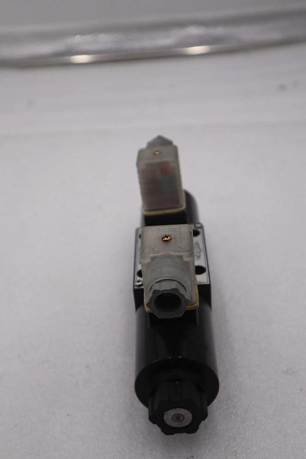 Used NACHI SA-G01-C6-GR-D2-30 SOLENOID OPERATED CONTROL VALVE STOCK #K-1896