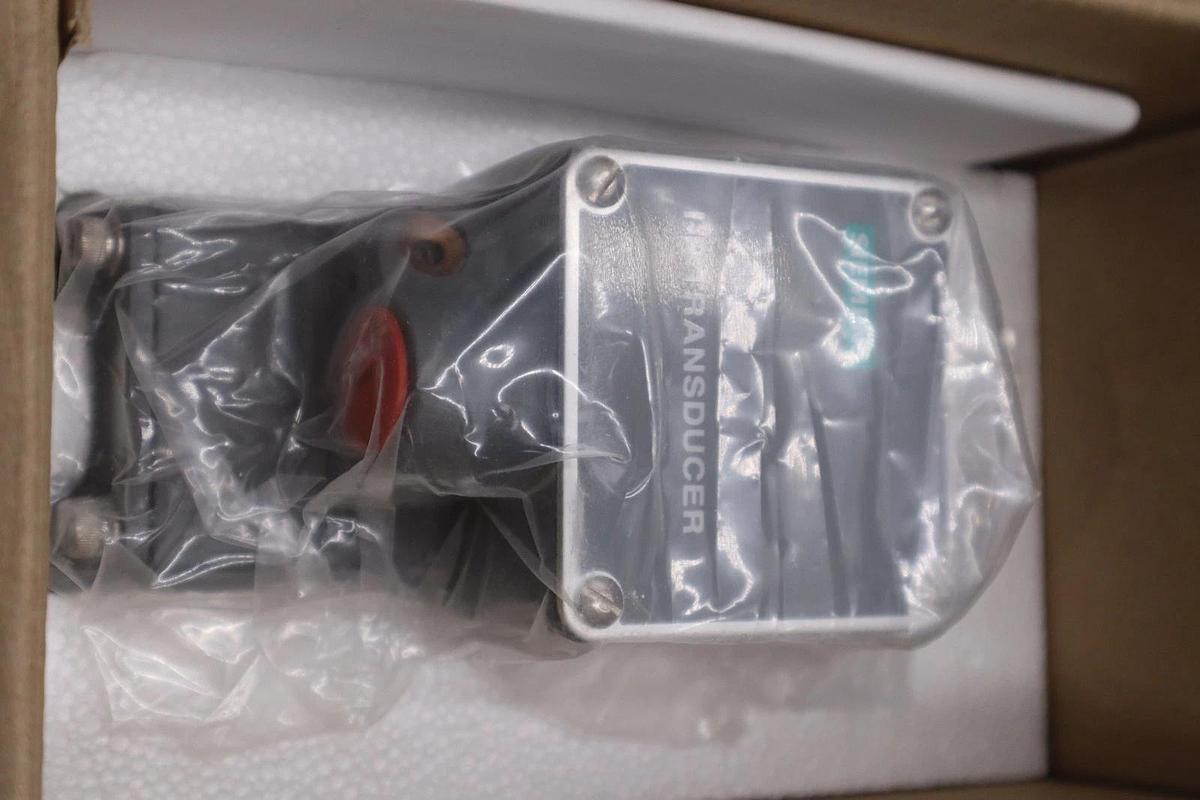 Used SIEMENS 77-8 I-P TRANSDUCER ELECTRIC TO PNEUMATIC TRANSDUCER NEW IN BOX #GF-935