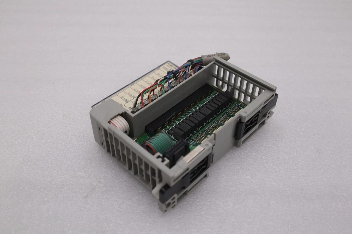 Used Allen Bradley 1769-OB16 SERIES B OUTPUT MODULE 1769-OB16 STOCK L-700C