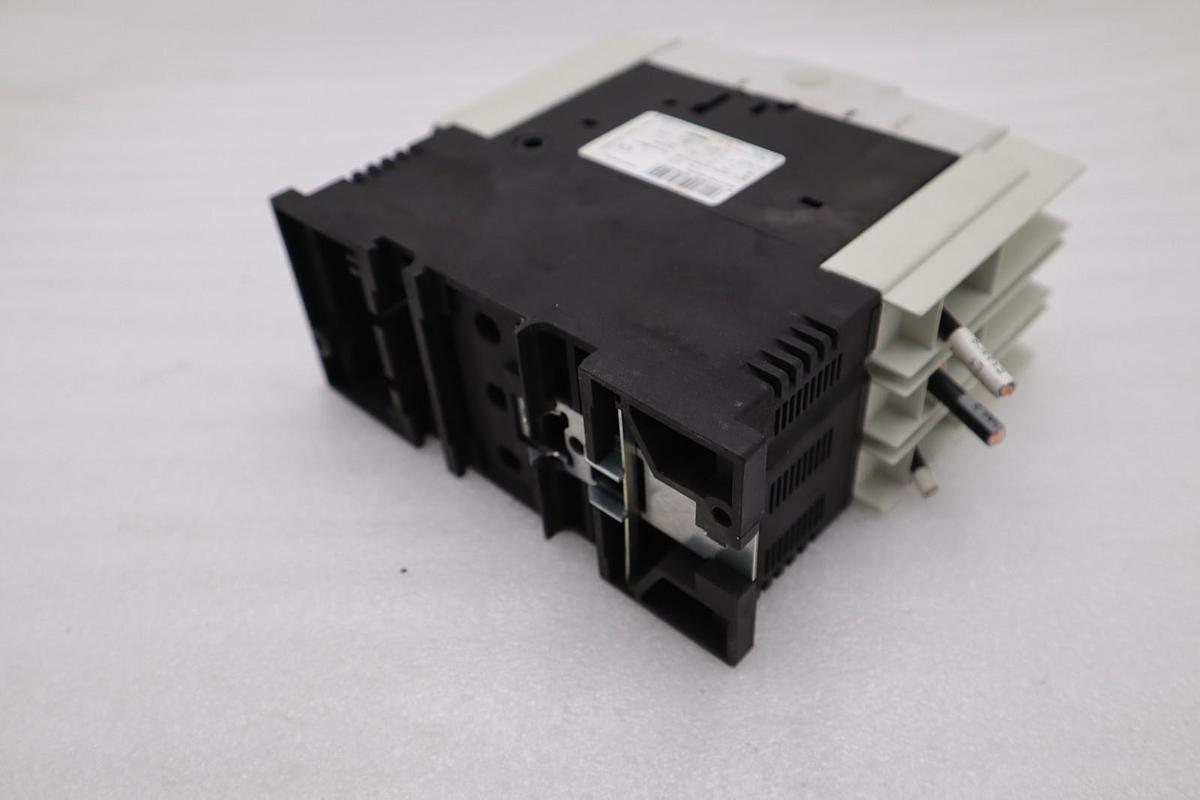 Used Siemens 3RV1742-5ED10 Circuit Breaker 30AMP STOCK H1831