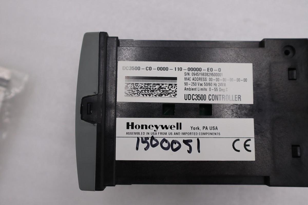 NEW HONEYWELL DC3500-C0-0000-110-00000-E0-0 PROCESS CONTROLLER STOCK 4827-A