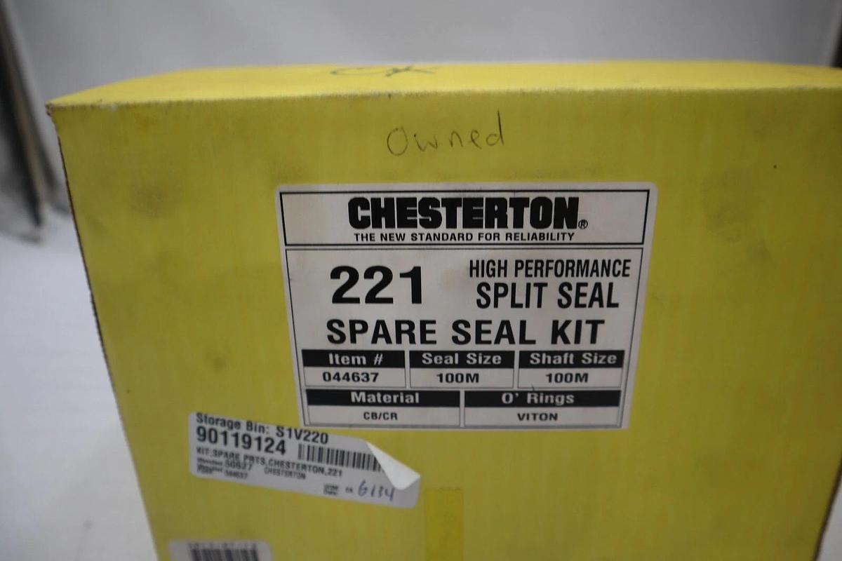 Used NEW IN BOX CHESTERTON 221 High Performance Split Seal Spare Kit  STOCK 2947B