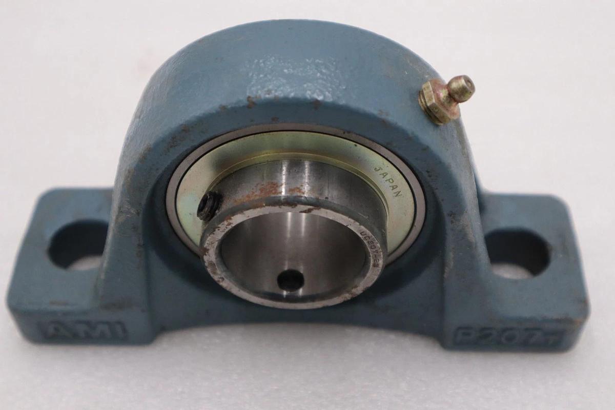 NEW OPEN BOX AMI PILLOW BLOCK BEARING P207T STOCK H937A