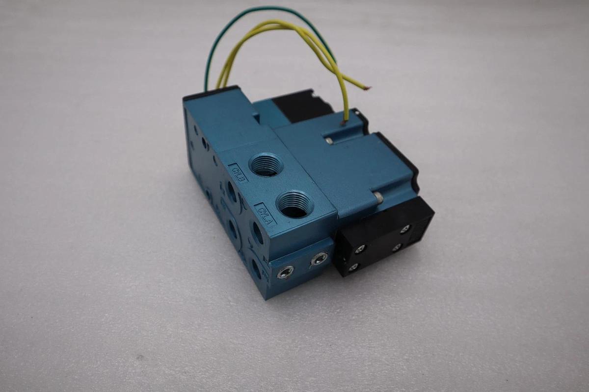 Used NEW MAC 6211C-211-PM-501DA SOLENOID VALVE 4-WAY SINGLE SOLENOID STOCK H1474