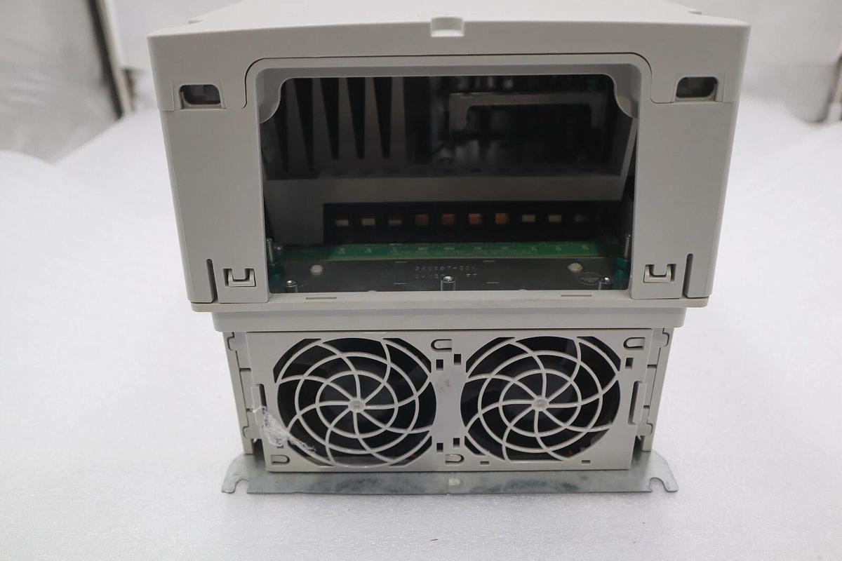 Allen Bradley PowerFlex 755 DRIVE 20G11ND052JA0NNNNN 40 HP 480V NEW STOCK 5668 889508555416