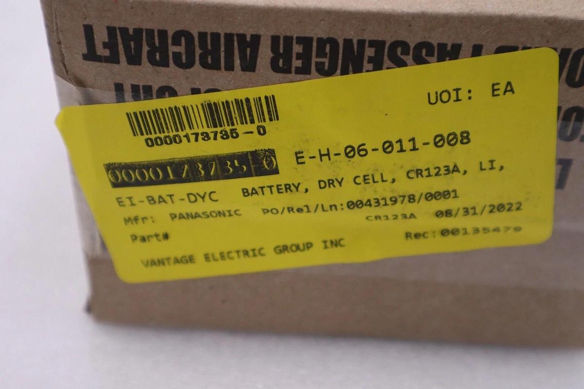 Used Streamlight 3V CR123A Lithium Batteries (2 Pack) 85175 (BOX OF 12) STOCK G522A