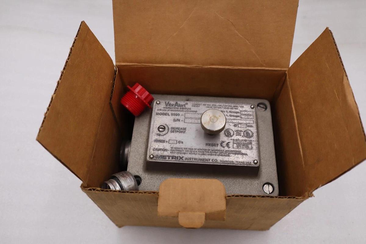 NEW Metrix 5550-011-01 Vibralert Vibration Switch 480V-AC STOCK H933