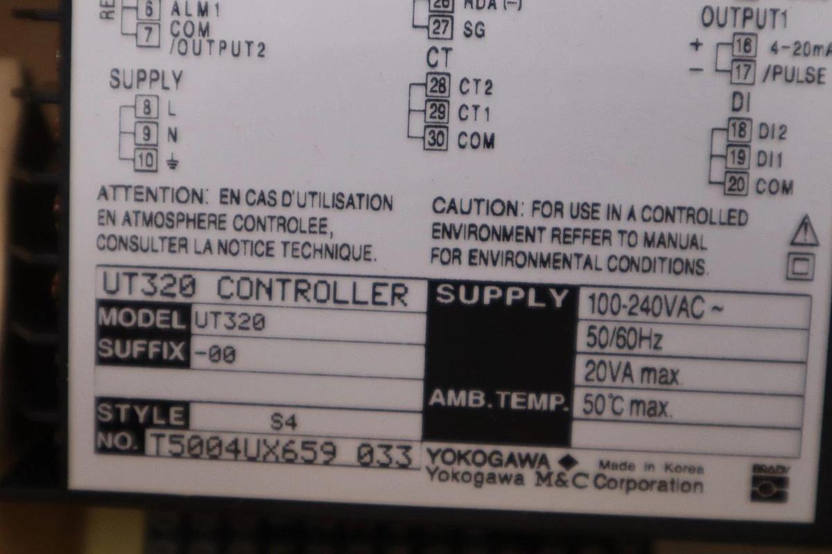 Used YOKOGAWA UT320-00 CONTROLLER 100-240VAC 50/60HZ STOCK 1398CC
