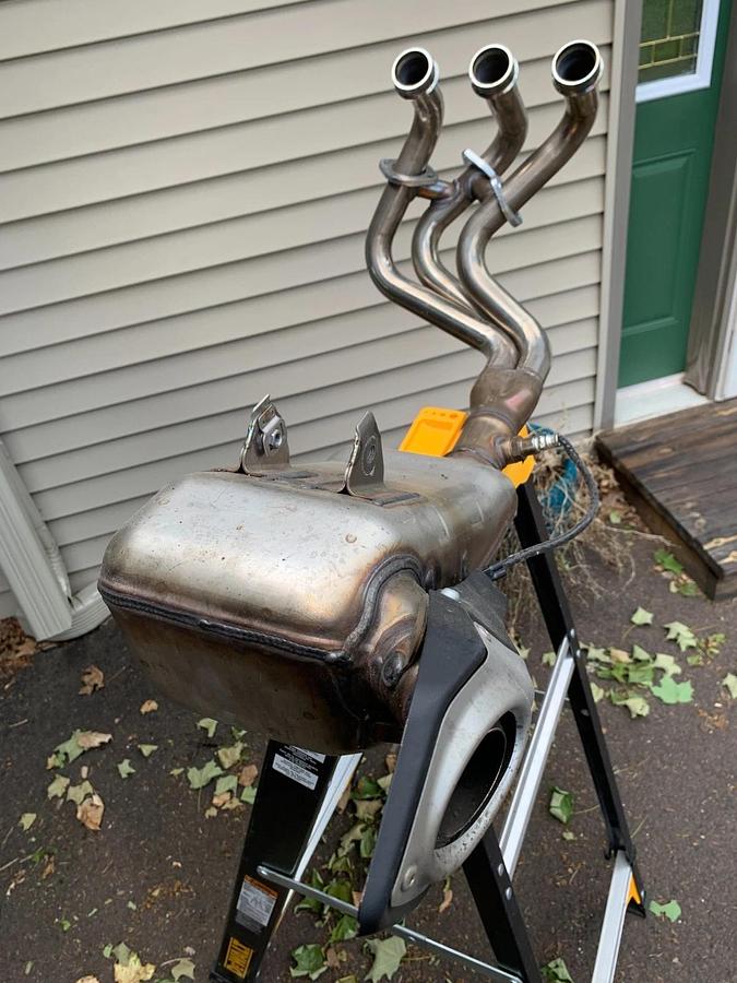 Used 2020 MT-09 stock exhaust