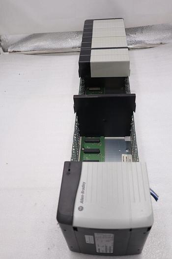 Used ALLEN BRADLEY 1756-PB72/C 1756-A17/B CHASSIS 17-SLOT PLC STOCK 5713