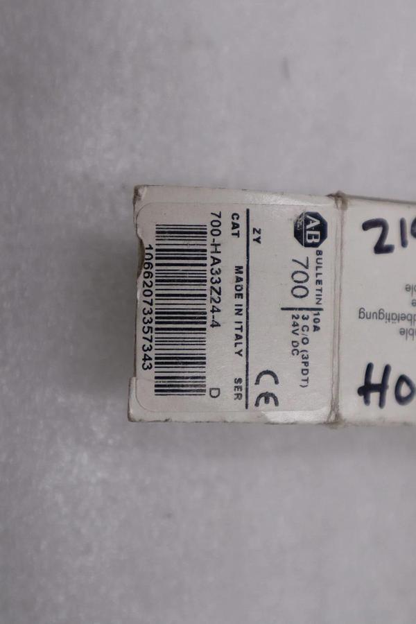 Used LOT OF 4 - AB ALLEN BRADLEY 700-HA33Z24-4 RELAY 3 POLE 10A 24V DC STOCK H1139A