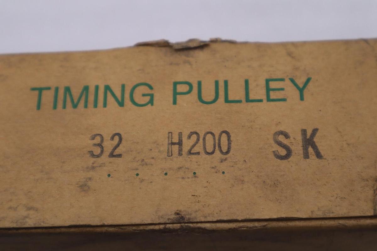 Used NEW 32H200 SK Timing Pulley SURE GRIP QD TYPE STOCK B-869