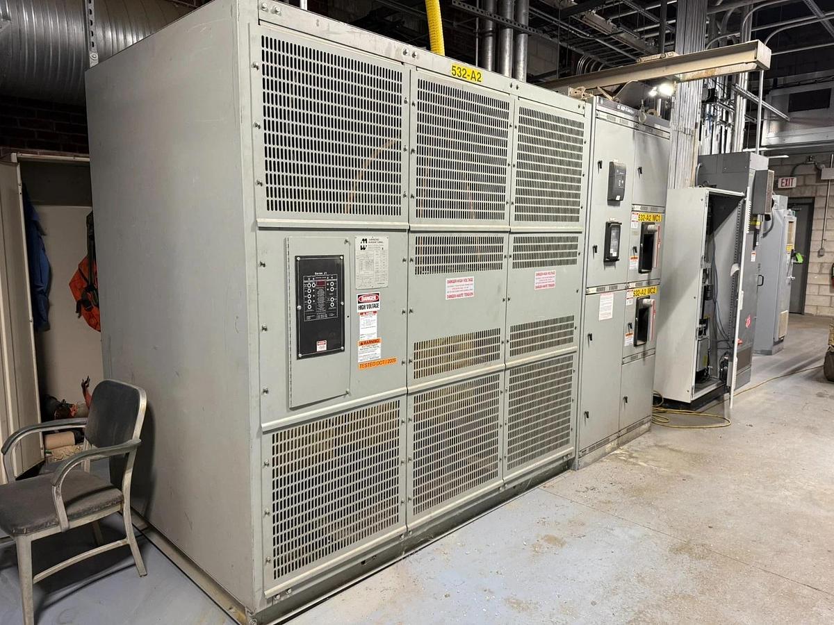 Used Hammond Power 1500 KVA DRY TYPE TRANSFORMER 4160 HV 575Y/332V LV WITH GE-AKD-8