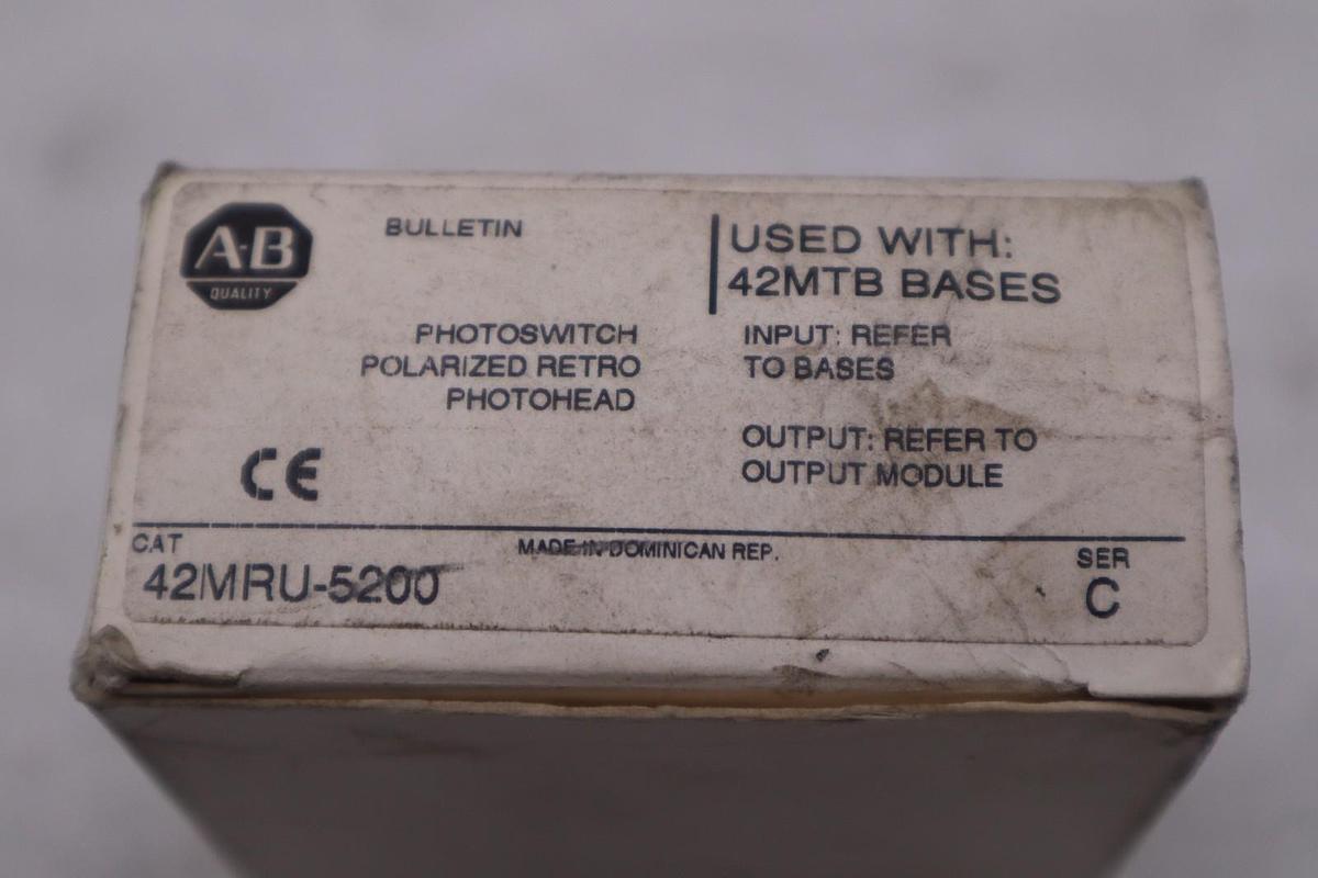 Used NEW OPEN BOX AB Allen Bradley 42MRU-5200 /C Photoelectric Sensor STOCK GF697A