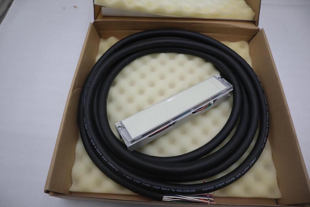 SCHNEIDER ELECTRIC 140XTS10215 / 140XTS10215 (NEW IN BOX) STOCK G672