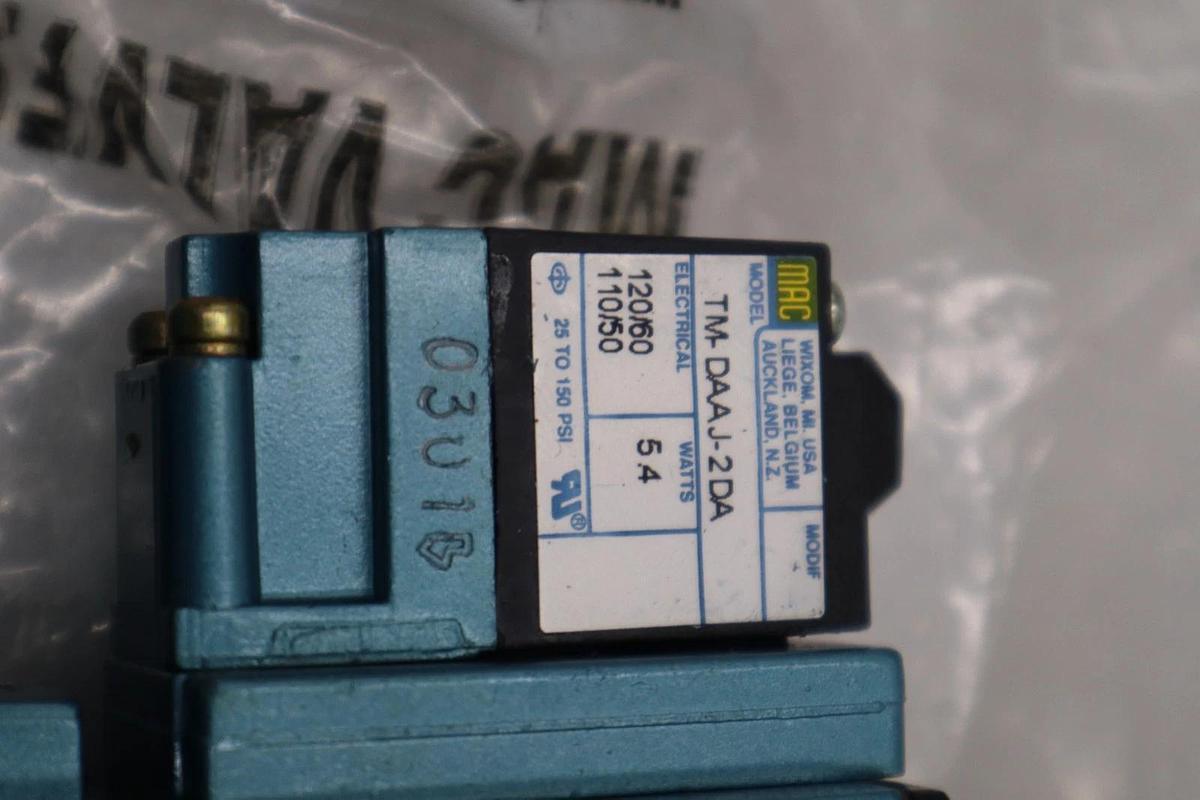 Used MAC 82A-AC-CKA-TM-DAA2-2DA-9 SOLENOID VALVE 82 SERIES 4-WAY STOCK H1459