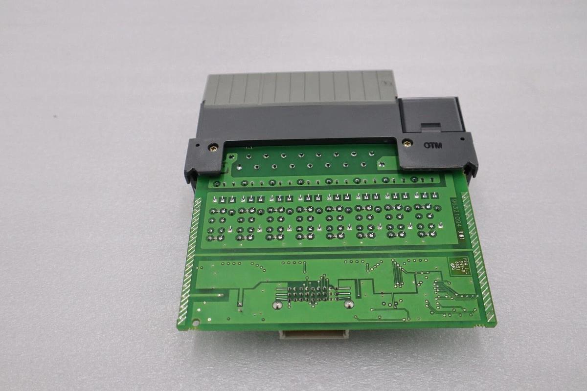 Used Allen Bradley 1746-OB16 Ser. D SLC 500 16-Point DC Output Module STOCK K-99-D