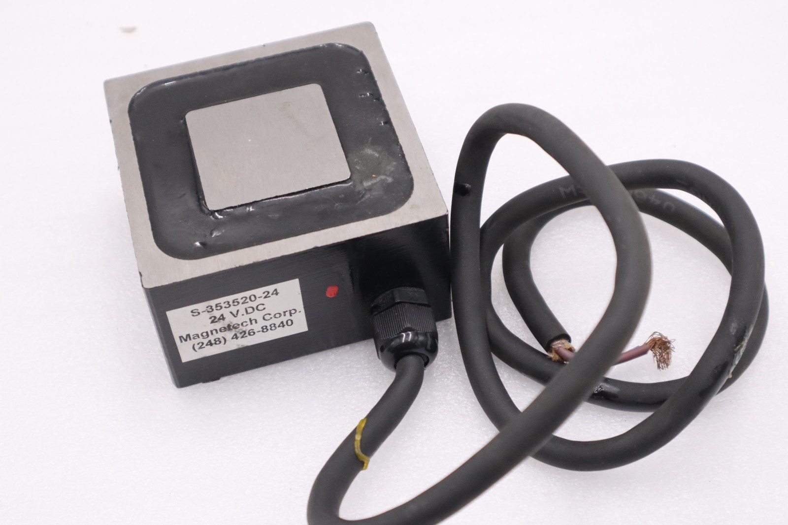 Used NEW OPEN BOX MAGNETECH CORP S-353520-24 ELECTROMAGNET HOLDING STK H395A