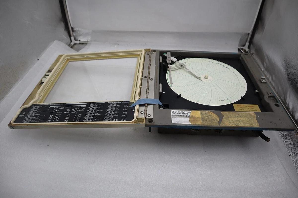 Used ABB Commander 1900 1922RA001100000 Chart Recorder STOCK 3407-D