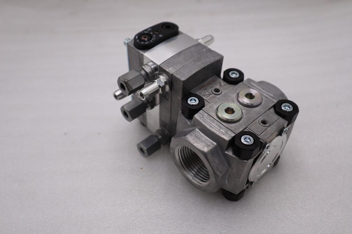NEW KROM SCHRODER VRH125R05AE/PP/PP Gas Pressure Regulator STOCK H1383