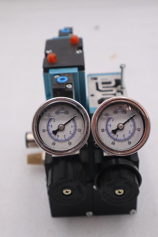 Used MAC TM-DDAJ-1DK SOLENOID VALVE 25 TO 250 PSI STOCK #324-A