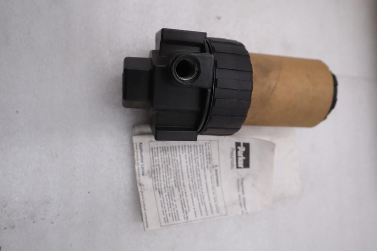 Used NEW OPEN BOX Parker 06R213AC Regulator Valve STOCK GF174A