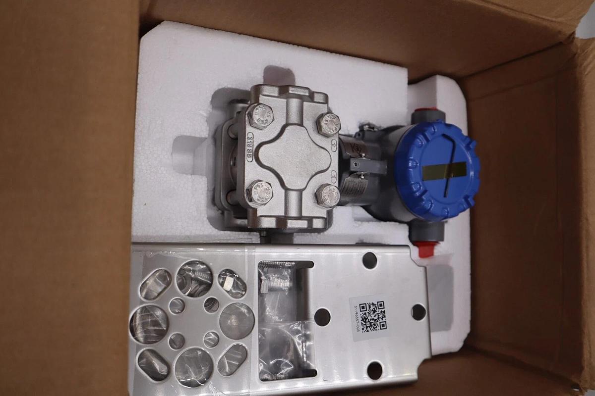 Used Honeywell STG700 GP Transmitter STG740-E1GS6A-1-A-ADC-11S-A-60A6-00-0000 #G404