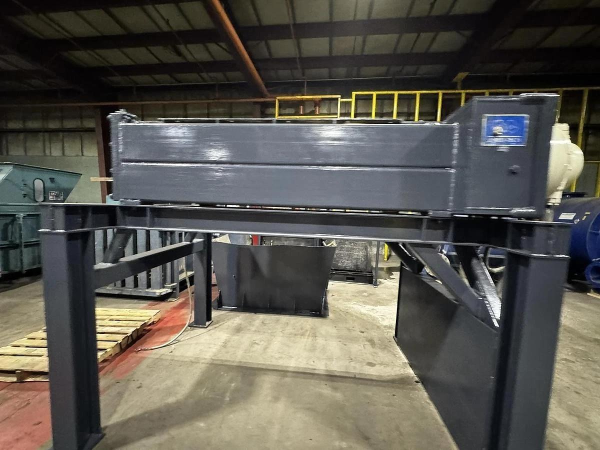 Used SHRED TECH MODEL ST-100 DUAL SHAFT SHREDDER 150HP