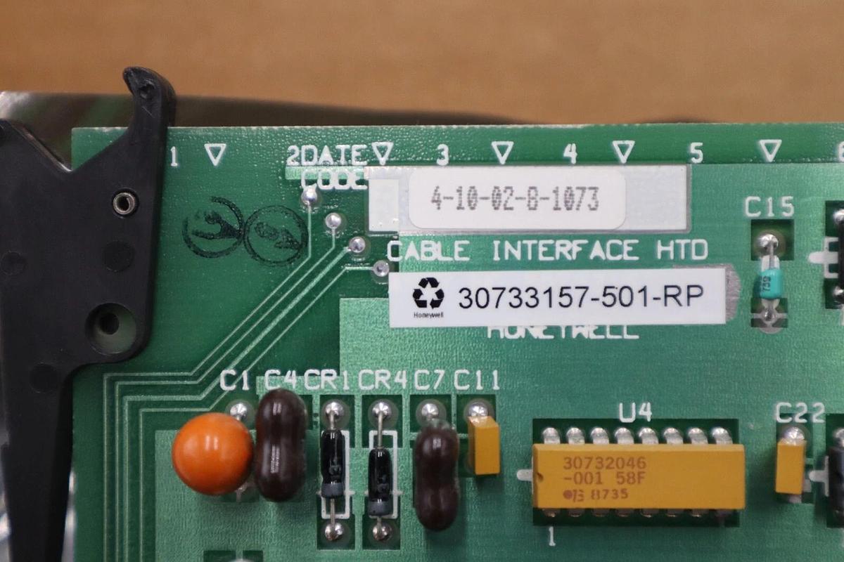 Used NEW HONEYWELL 30733157-501 INTERFACE CIRCUIT BOARD STOCK G51