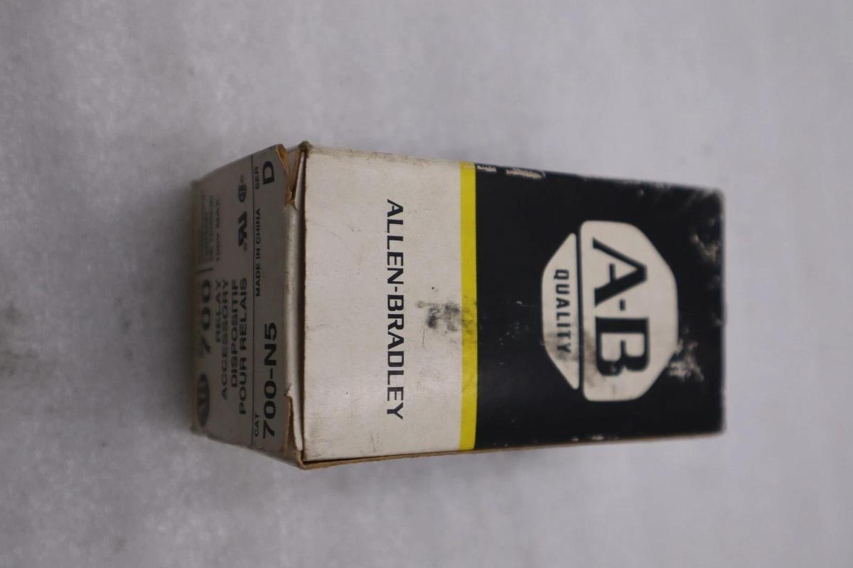 NEW OPEN BOX AB Allen-Bradley 700-N5 Relay Accessory STK K2101CC