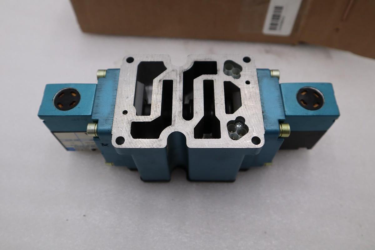 Used MAC VALVES INC 6523B-000-PM-501DA / 6523B000PM501DA NEW UNIT STOCK H822A