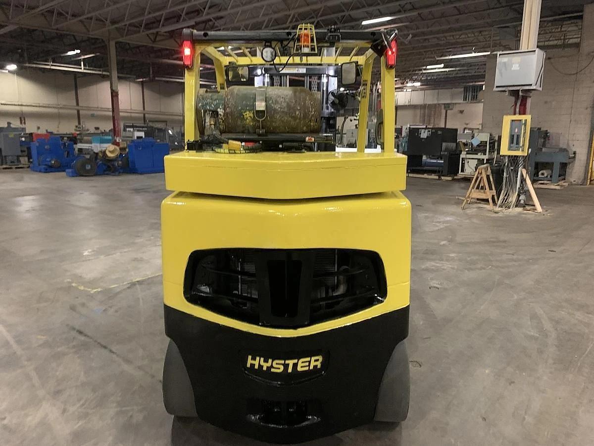 Used 15,500 POUND HYSTER MODEL S155FT FORKLIFT WITH 84" CASCADE PAPER ROLL CLAMP