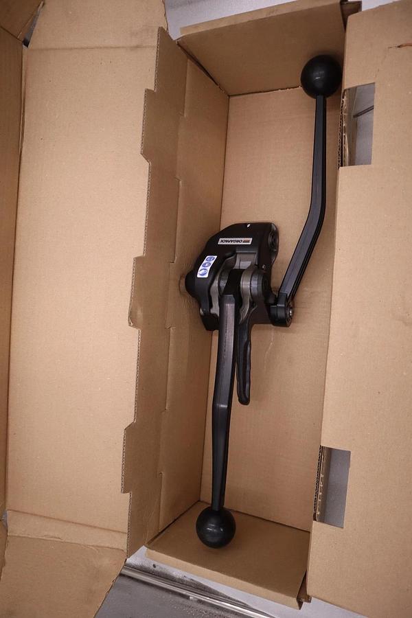 Used NEW Uline 1/2" Manual Steel Banding Strapping SEALER Tensioner STK 1863CC