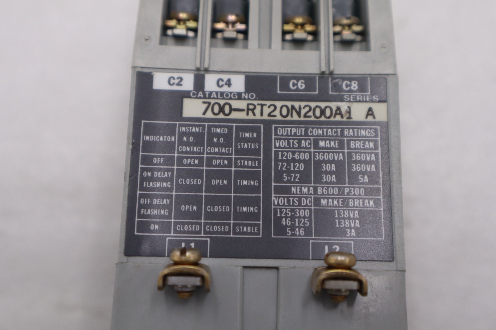 Used ALLEN BRADLEY 700-RT20N200A1 SERIES B STOCK 5517