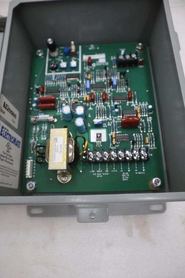 Used MILLTRONICS NCT-2 NON-CONTACTING TACHOMETER - STOCK GF1015