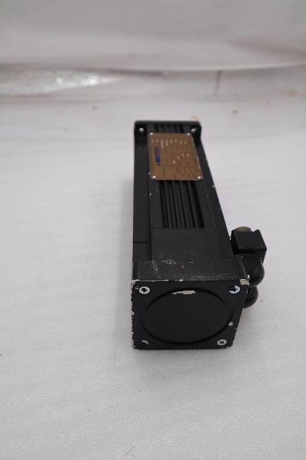 Used KOLLMORGEN B-206-C-22 Goldline Brushless P.M Servomotor STOCK H1254